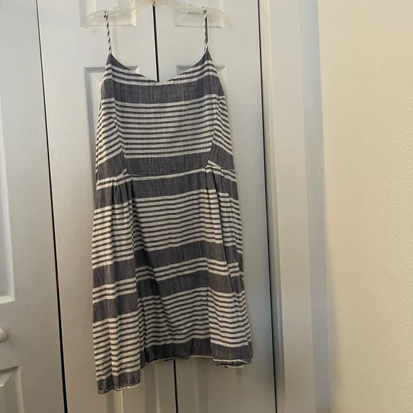 Old Navy Stripped Dress - Picture 1 of 4